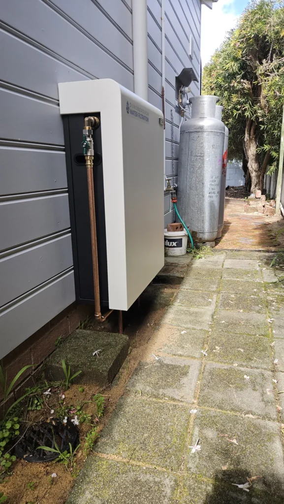 Vortex Pro 3 with HydroFlow installed down the service side of a Dunsborough home